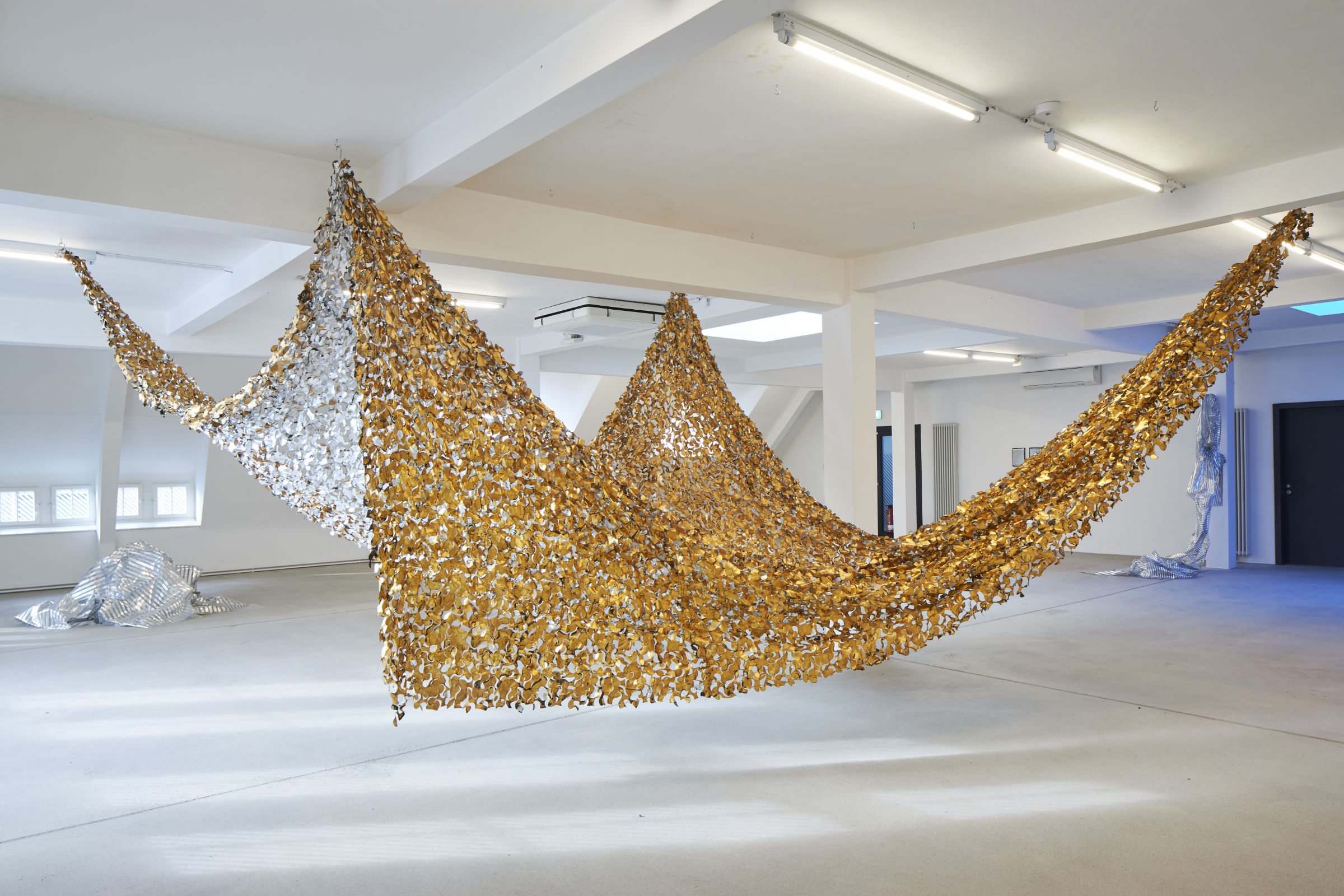 Liliane Lijn Veiled #3 pink