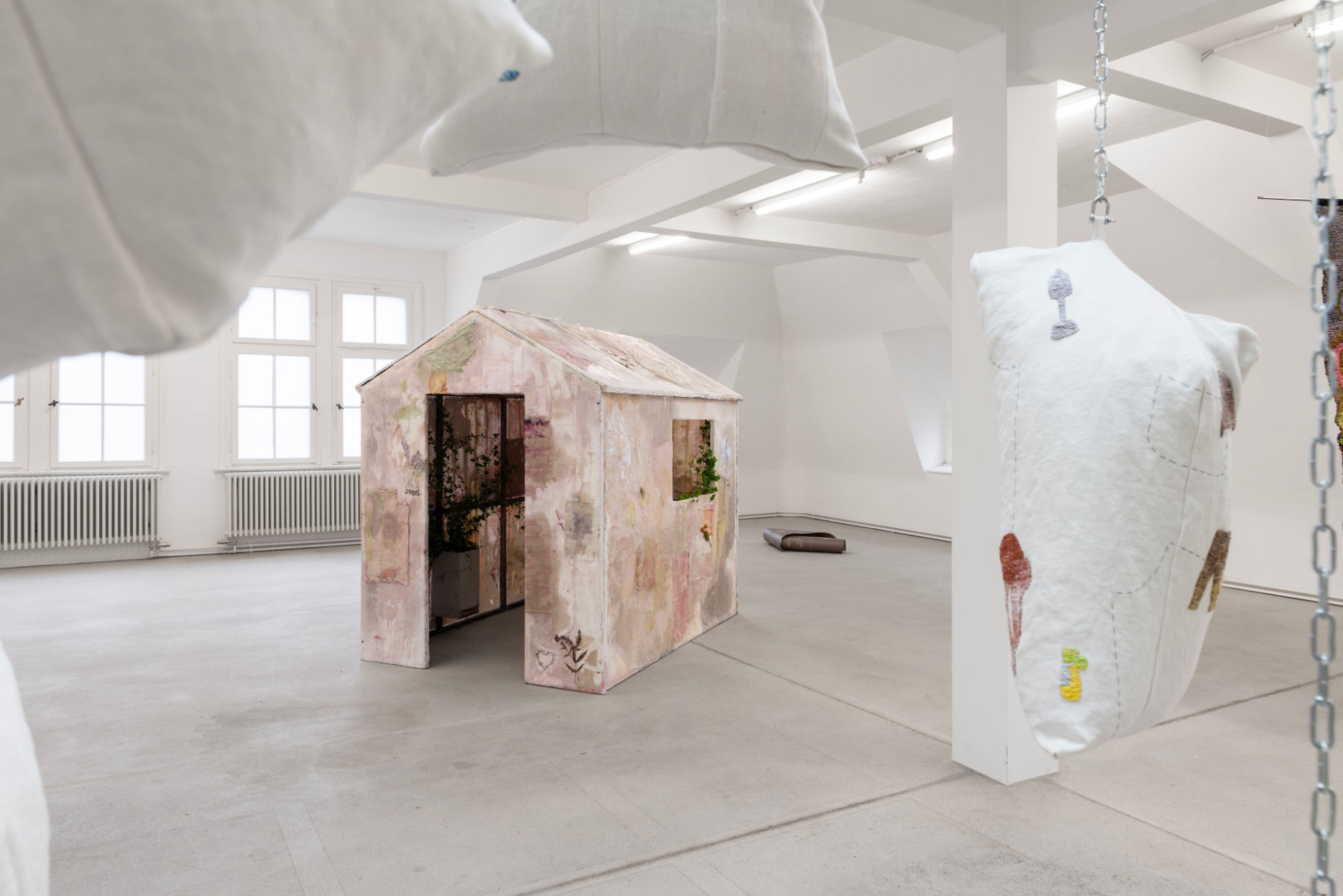 Paulina Hoffmann "Protektion 2"